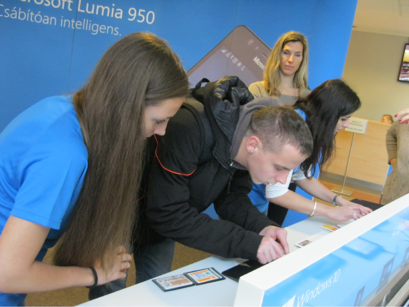 A hallgat&oacute;k az ingyenes Office 365-re regisztr&aacute;lnak